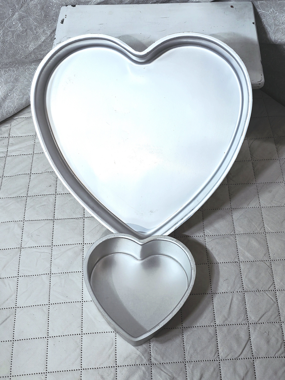 Vintage Wilton Heart Shaped Cake Pan Set 2pc Anodized Aluminum Nesting Tiers 9.9